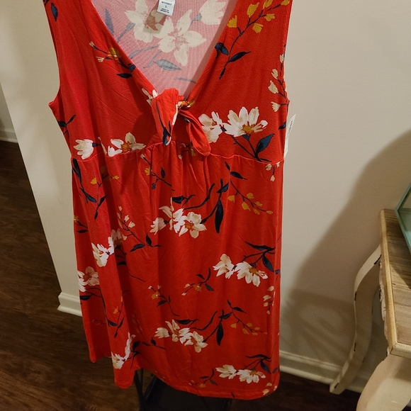 Old Navy Floral Maternity Dress - Picture 2 of 5